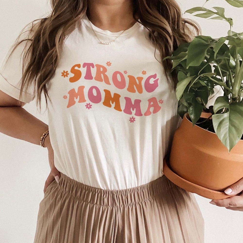 Strong Mama Tee
